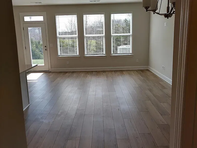 249 Netherlands Blvd — Photo 24