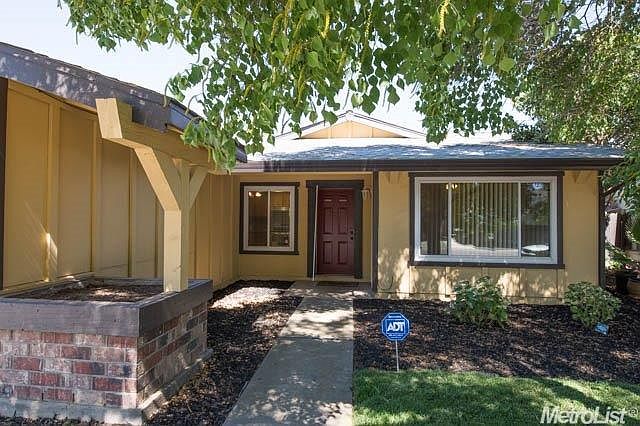 1st image of 4129 Cobblewood Ct