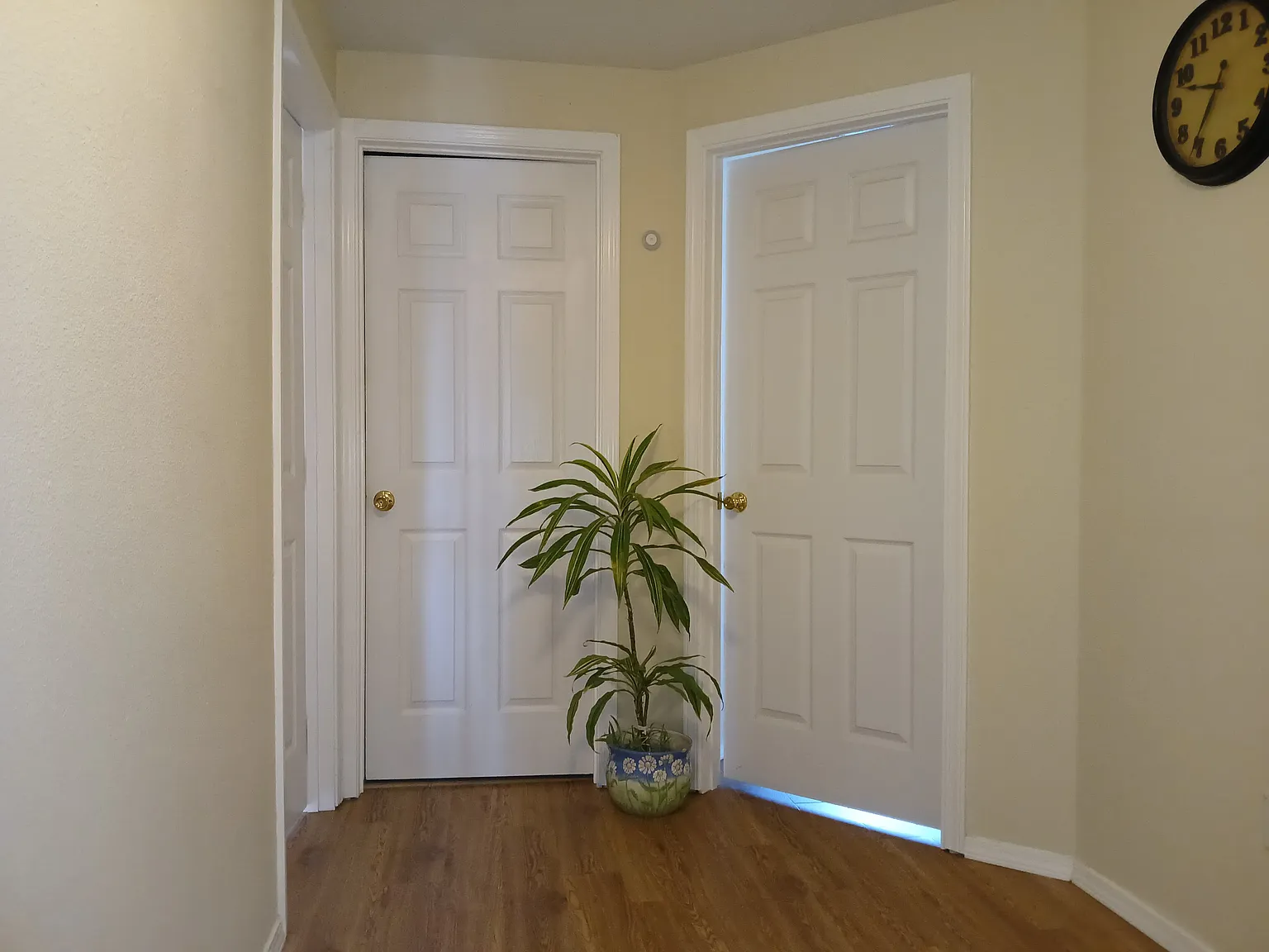 3 bed, 2.5 bath, 1607 sqft, $2,550 — Photo 4