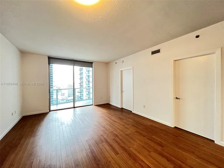 1060 Brickell Ave — Photo 14