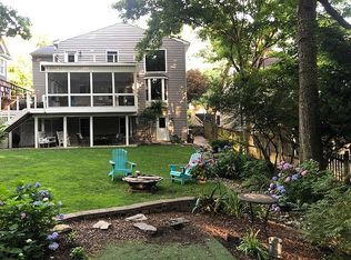 10208 Parkwood Dr, Kensington, MD 20895