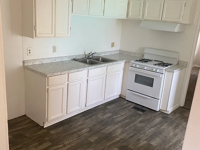 1848 El Dorado Dr — Photo 4