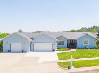 3010 Morningview Dr, Rapid City, SD 57702