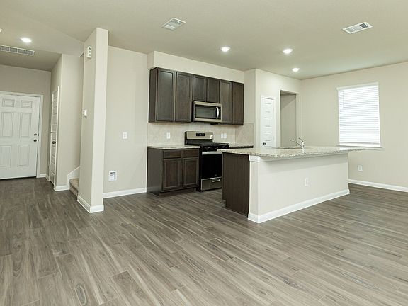 Dining Area to Kitchen