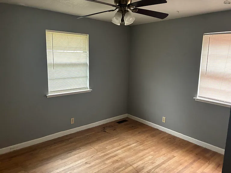 4644 Mistletoe Dr — Photo 5