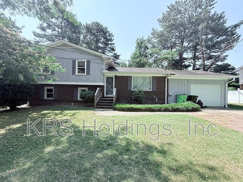 1st image of 812 Knollwood Dr