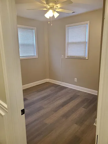17 W Talbott St Photo 1