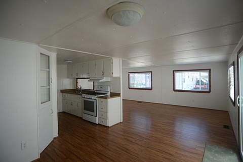 3rd image of 720 26th Ave Spc 21