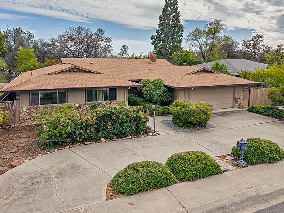 2nd image of 725 Oleta Dr