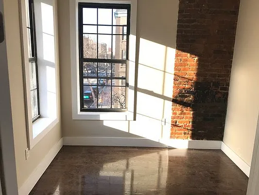 Rented by Arvik Group Real Estate | media 19