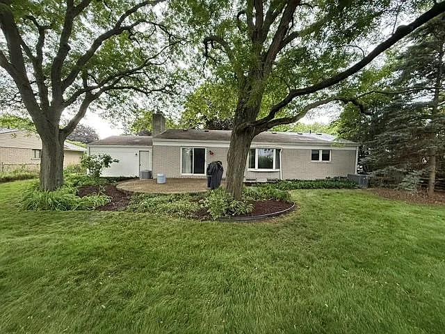 316 Paragon Dr — Photo 27