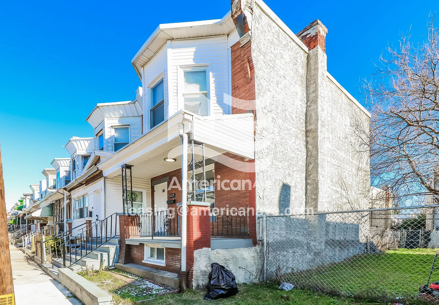 2 bed, 1.0 bath, 871 sqft, $1,287 — Photo 2