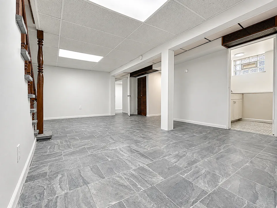 3836 S Cameron Ave #2