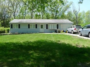 11 Savage Rd, Kendall Park, NJ 08824