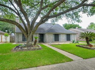 12726 Hunting Brook Dr, Houston, TX 77099