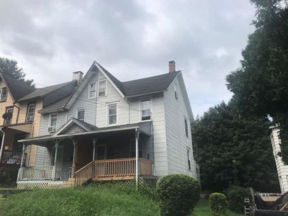 3rd image of 148 S 5th Ave