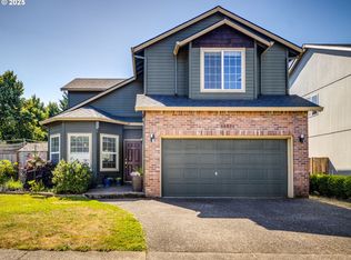 19122 Little Plains Pkwy, Oregon City, OR