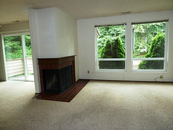 2nd image of 16516 NE 85th St
