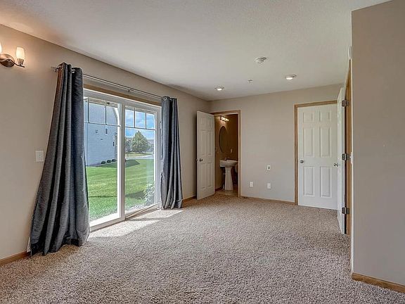 5th image of 5059 Fountain Ln N