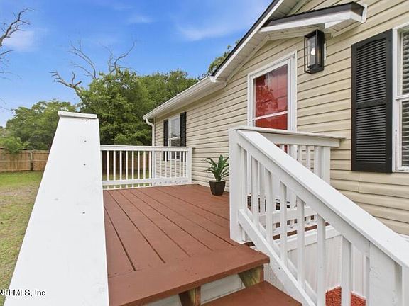 3rd image of 85279 ASHLEY Avenue