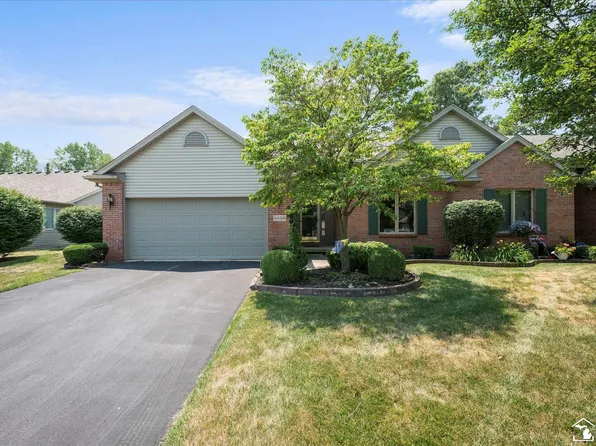 6646 Greenbriar Ln, Temperance, MI 48182