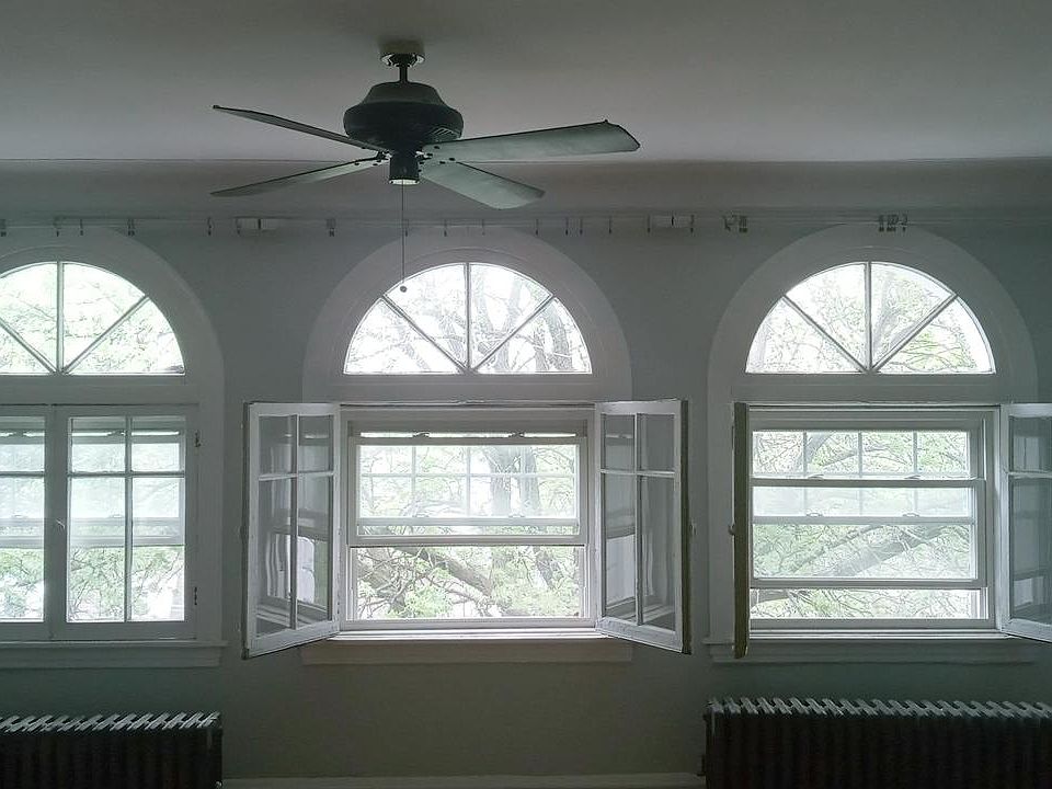 1st image of 4507 N Rockwell St APT 3