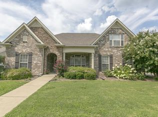 2210 Clays Mill Dr, Murfreesboro, TN 37129