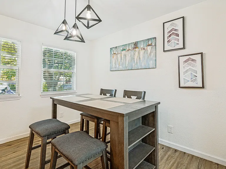 2214 Pine St — Photo 18