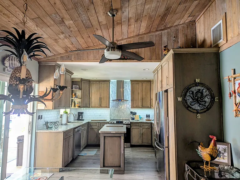 142 Sawyer Dr — Photo 6