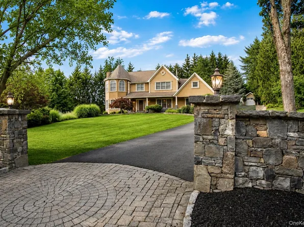 10 Sutherland Drive, Highland Mills, NY 10930