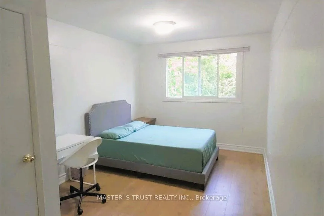 1 bed, $900 — Photo 2