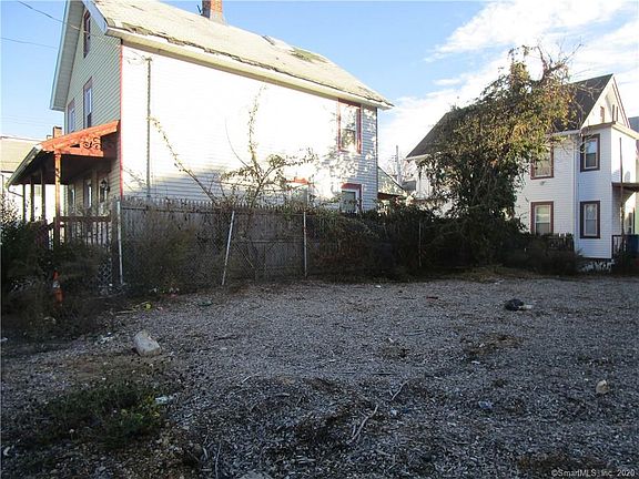3rd image of 192 Berkshire Ave