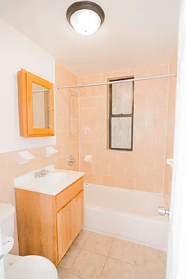 Rented by New York Residence | media 17