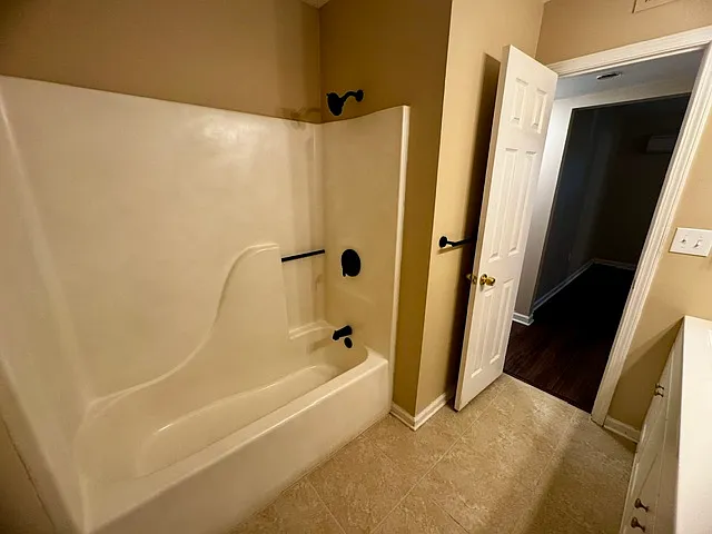 1665 Hunters Trl — Photo 12