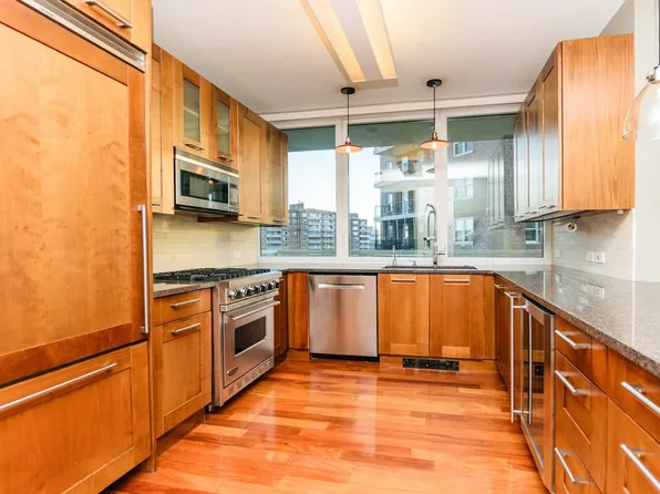 640 West 237th Street image 4 of 21