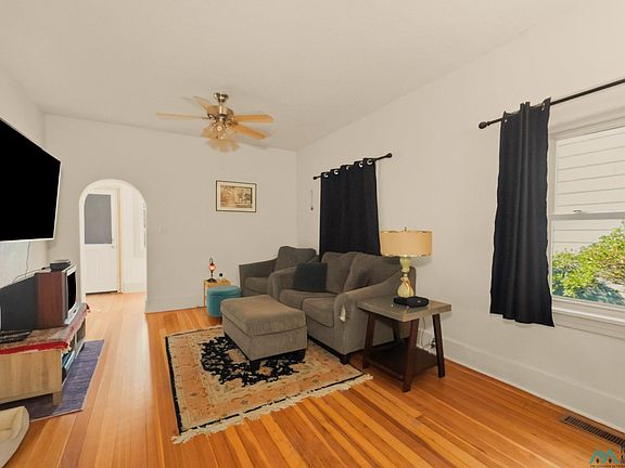 4th image of 1026 S 5th St