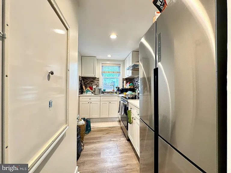 2226 Fairmount Ave #3 — Photo 5