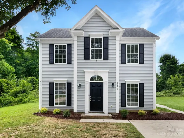 10103 Mountain Flower Ct, Charlotte, NC 28214