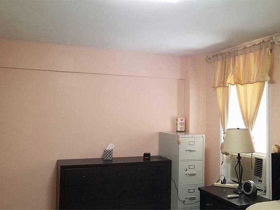 3rd image of 3325 90th St #1V