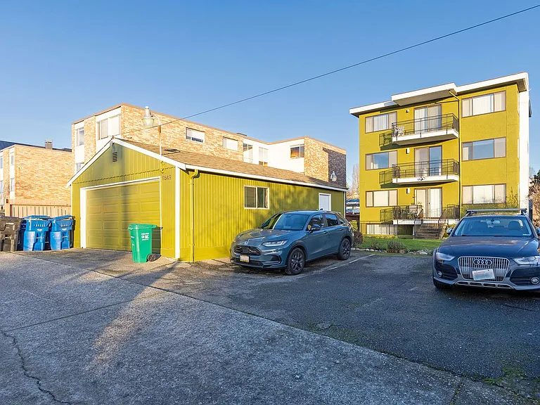 6549 California Ave SW — Photo 34