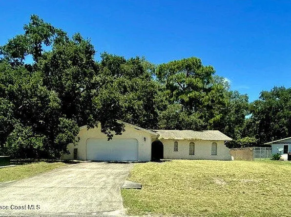 450 Golden Dove Ave NE, Palm Bay, FL 32907