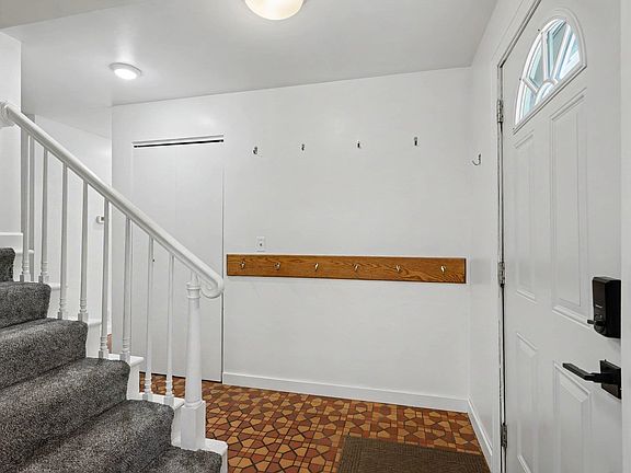 5th image of 1308 Dilloway Dr