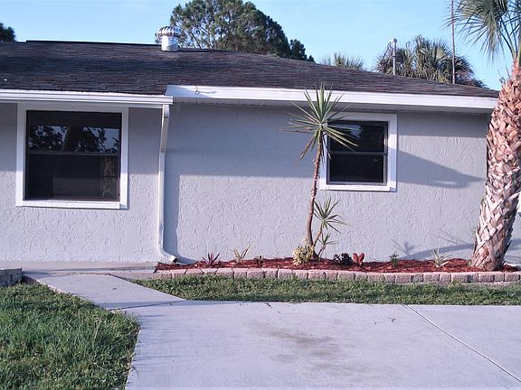 2nd image of 260 Lomond Dr #B