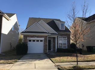 9040 Holland Park Ln, Charlotte, NC 28277