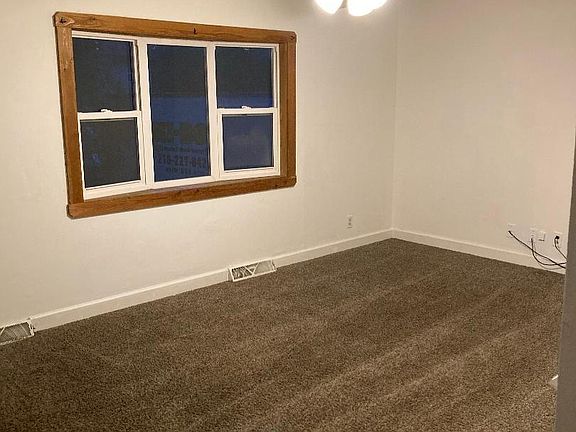 3rd image of 2749 New Hampshire St