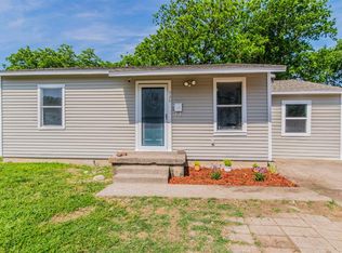 530 Royal Ave, Grand Prairie, TX 75051