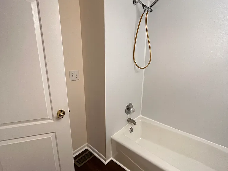 270 Avon Ave #1 — Photo 11