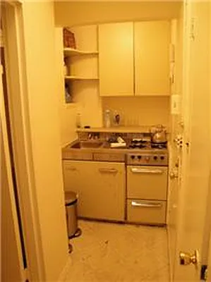 Rented by City Connections Realty | media 11