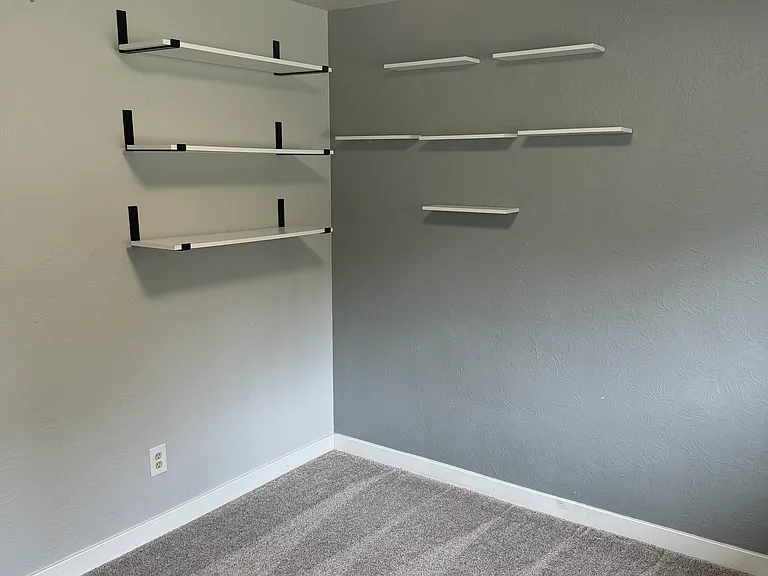 Secondary bedroom