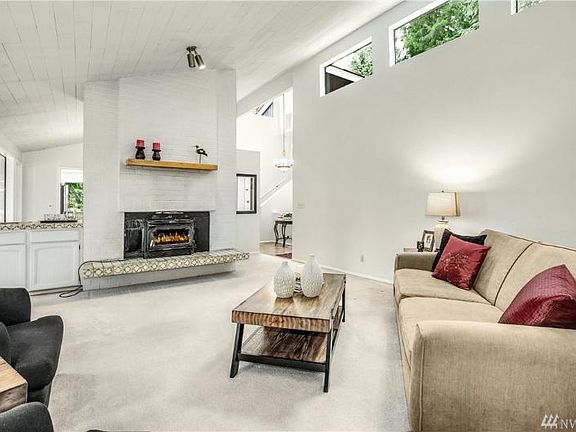5th image of 2857 W Lake Sammamish Pkwy NE